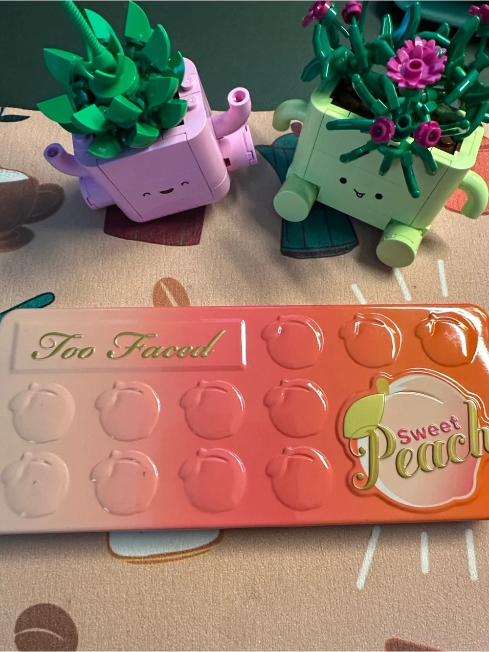 Too Faced Sweet Peach 🍑Eyeshadow Palette